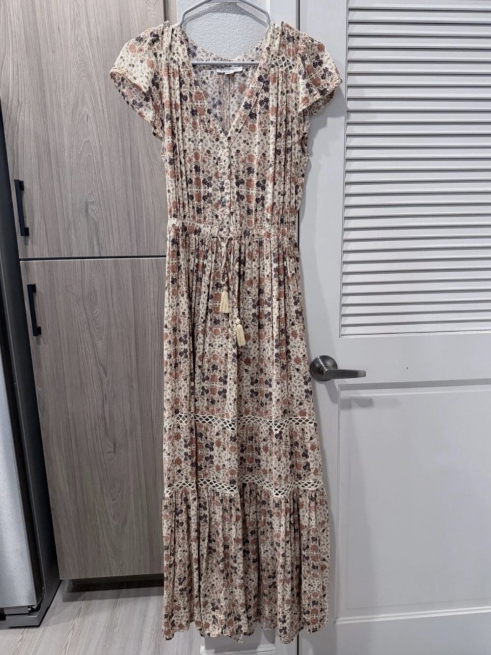 American Eagle Floral Maxi Dress Small S Boho Tiered Crochet Tassels